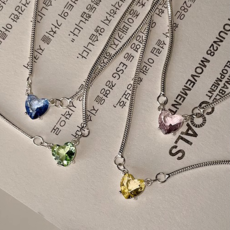 Heart Shape Pattern Women's Gender Simple Style Heart Shape Copper Artificial Gemstones Pendant Necklace In Bulk