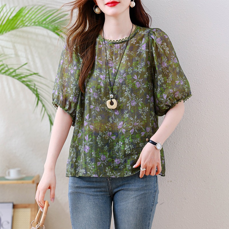 Summer retro green lace shirt with a round collar