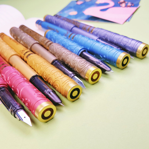 Creative gold-rimmed double-ended retractable steel pen, replaceable ink cartridge, student pen, sharpener for both ends, factory direct sales, wholesale.