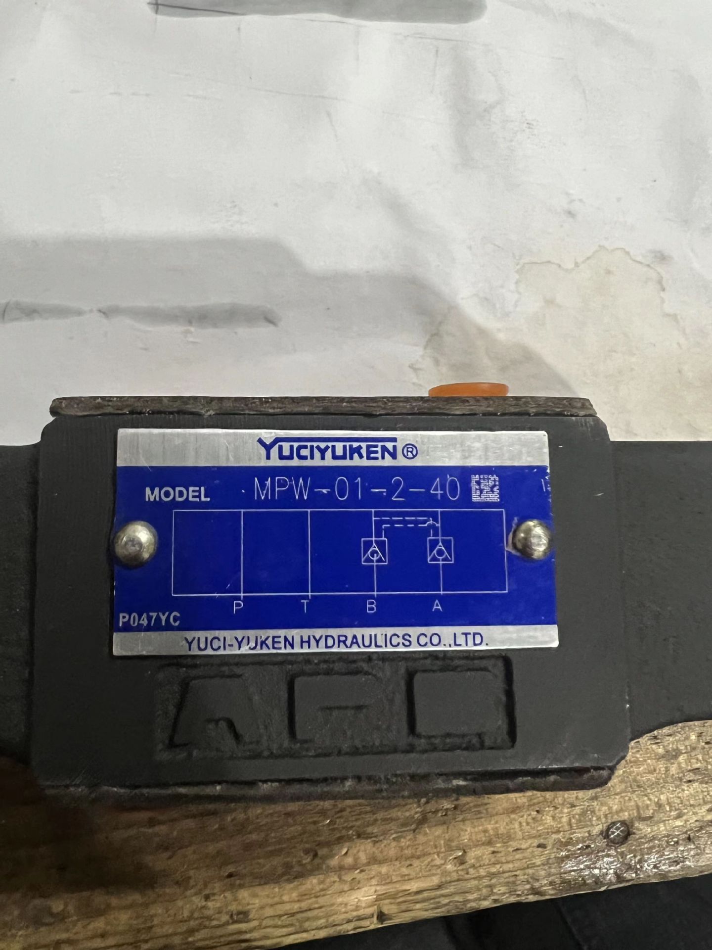 MPW-01-2-40  油研叠加阀其他液压元件