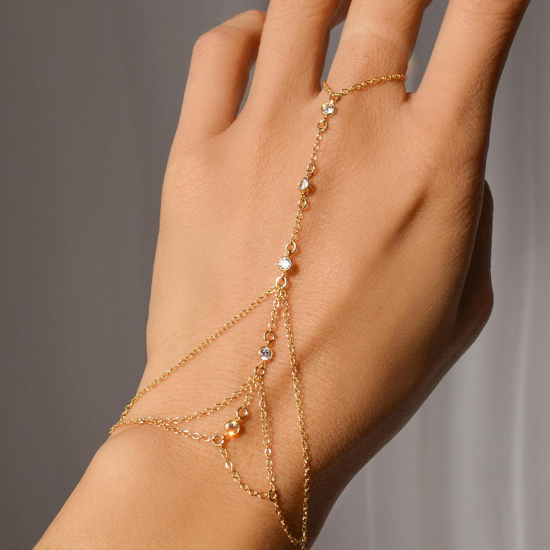 Amazon's Hottest Personalized Fashion Metal Bracelet for Women Beach Vacation Style Sexy Mittens Bracelet Bracelet Jewelry