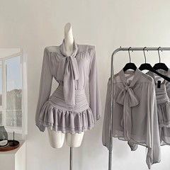 セレブ風レースアップリボンシャツ+サスペンダー+デザインプリーツAラインスカートスーツ