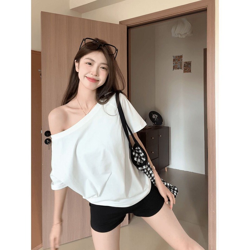 Pure Desire Slanted Neck Off-Shoulder Short Sleeve T-Shirt for Women Summer 2024 New Loose Fit Slimming Sweet Spicy Girl Design Top