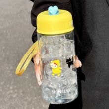 水杯2026新款可爱卡通儿童吸管杯女生Kitty小巧夏天便携随身杯子