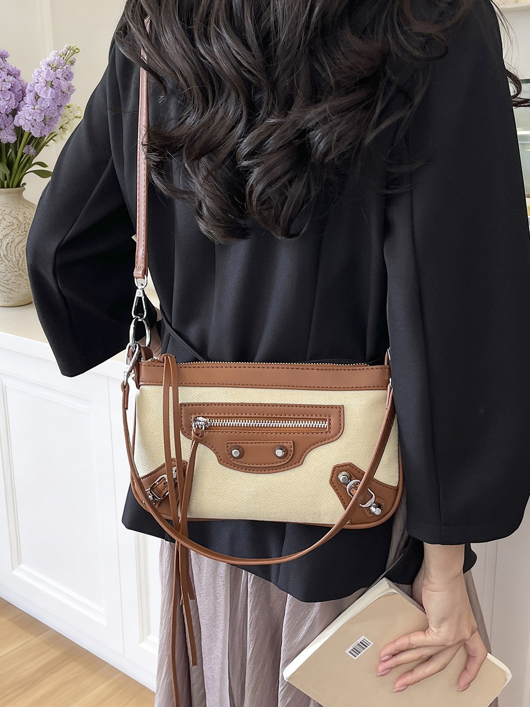 Bolso de mujer 2026 nueva moda transfronteriza bolso de color pequeño bolso de brazo nicho bolso de textura alta de hombro mochila