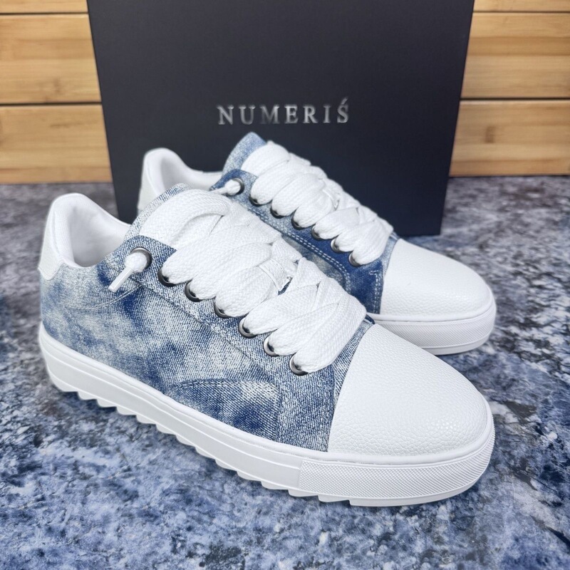 New light luxury canvas white shoes, thick-soled casual shoes, spring and autumn couple shoes, trendy New light luxury canvas white shoes, thick-soled casual shoes, spring and autumn couple shoes, trendy