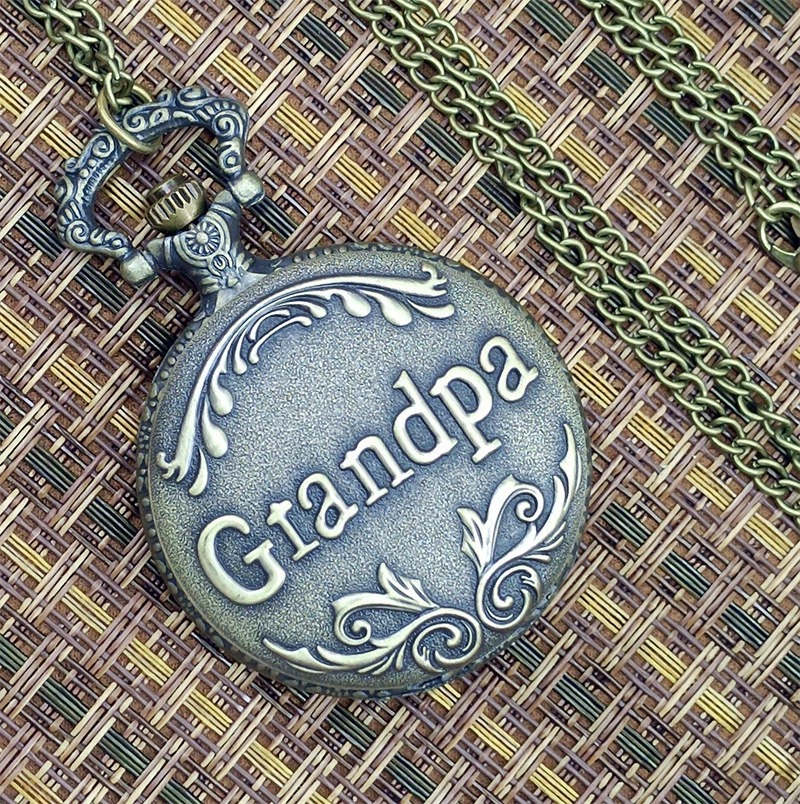 Manufacturer Wholesale Foreign Trade Cross-Border Hot-Selling Quartz Pocket Watch Retro Hanging Watch Necklace Flip Cover Dad Father's Day Ready Stock