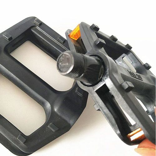 Mountain bike double-bead pedals, bicycle new imitation aluminum alloy plastic ball pedals, riding equipment type 602