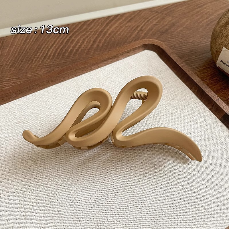 Clip de agarre de verano de gran tamaño, horquilla para el cabello en la parte posterior de la cabeza, gran cantidad de cabello femenino, tocado de clip de tiburón 2024 nueva horquilla