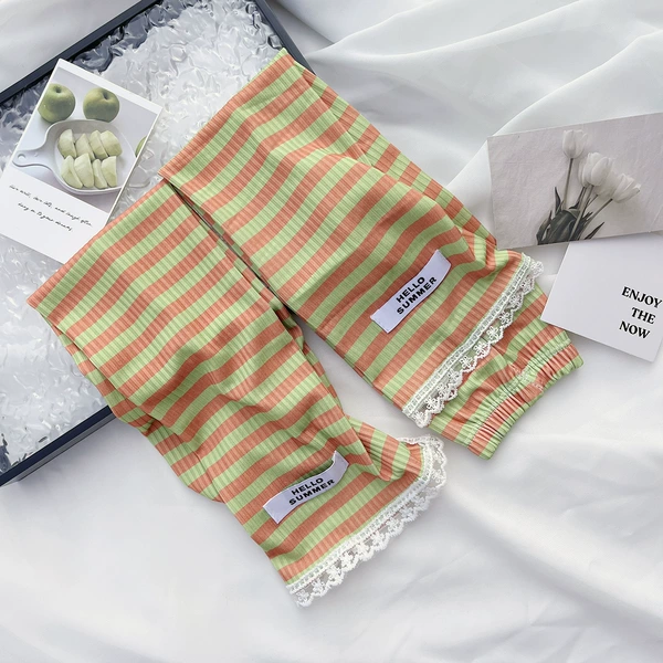 Yellow -green stripe