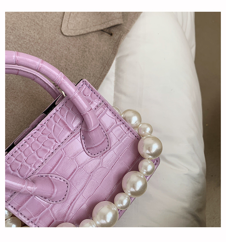 Fashion Pearl Chain Stone Pattern Bag display picture 9