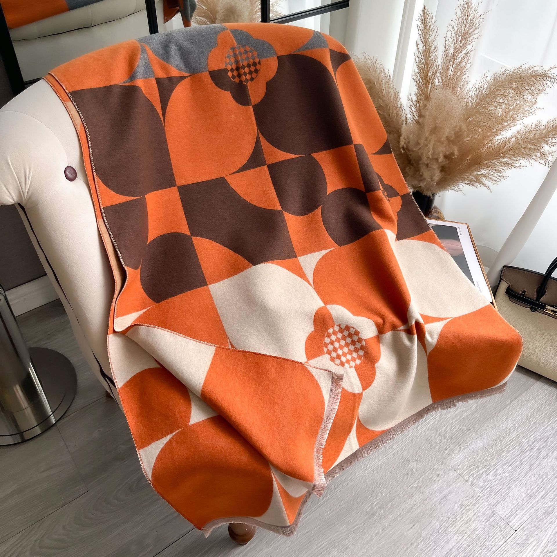 2024 moda europea y americana elegante bufandas de cachemira nuevo bufandas de doble cara invierno cálido de cuatro hojas de tela de flor chal