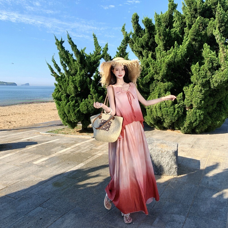 Summer's Most Beautiful Pink Halterneck Dress for Women 2025 New Style, Beautiful and Elegant Seaside Vacation Beach Long Dress