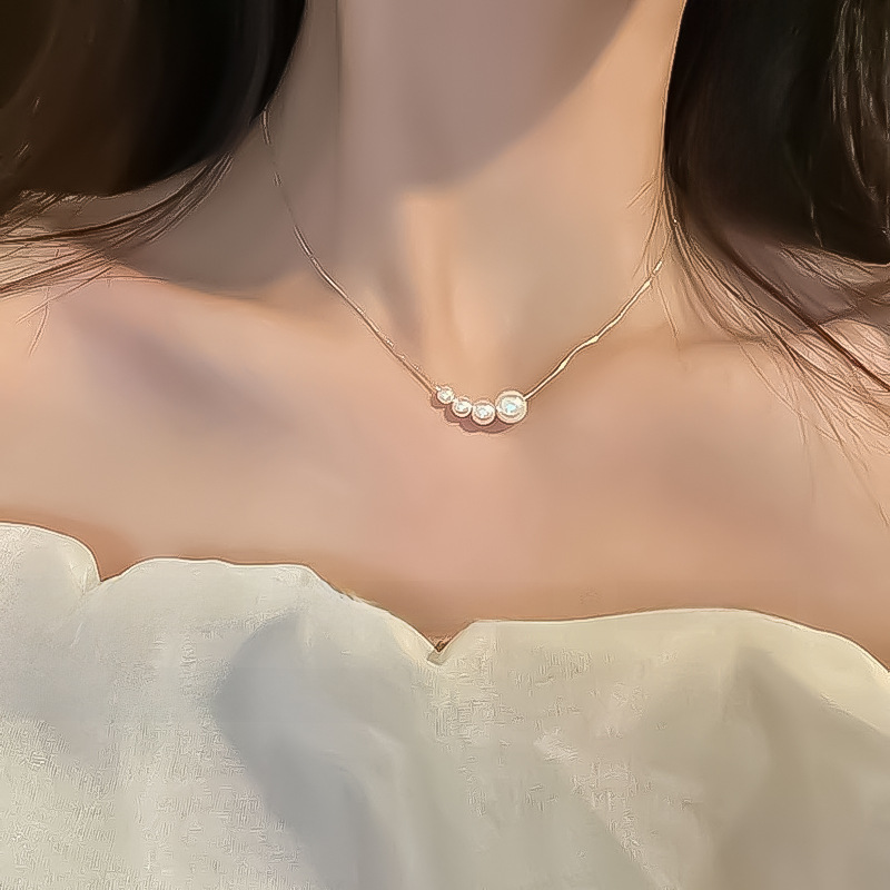 Einfache retro Perle halskette neue frauen schlüsselbein kette licht luxus nische design schlange knochen kette_voghion.com