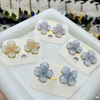 ona小清新花朵耳环女小众设计高级感耳坠春夏少女感甜美银针耳饰