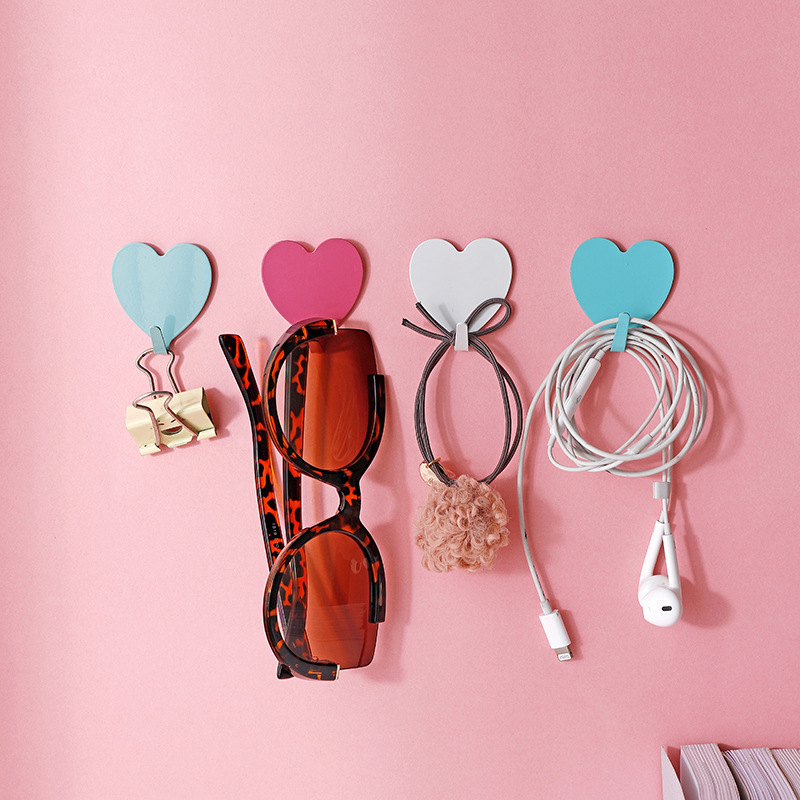 Corazón de niña japonesa Gancho pegajoso de amor rosa Corazón de melocotón Gancho de acero inoxidable Gancho pegajoso en forma de corazón Gancho de decoración de habitación de niña suave