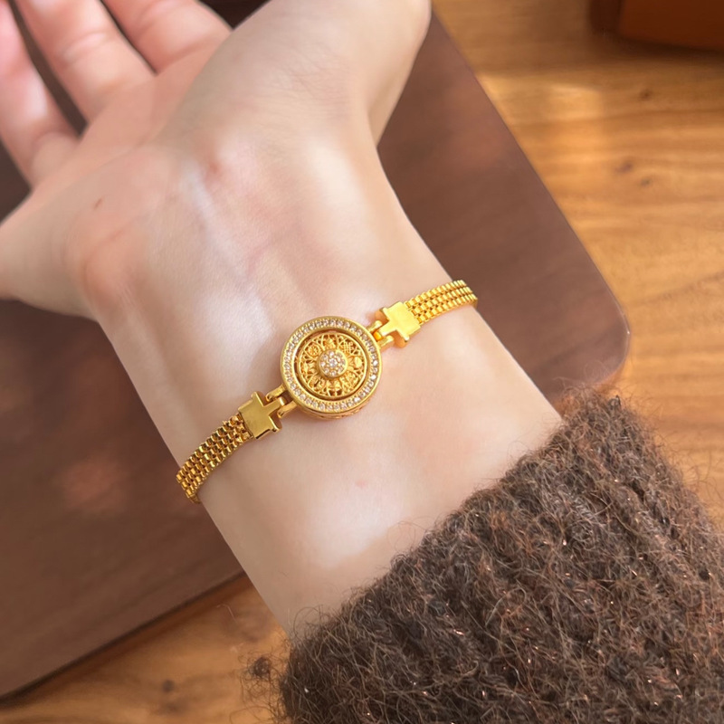 Real 24K gold-plated, colorfast, traditional-style, rotatable eight-trigram compass bracelet, new Chinese style, light luxury Real 24K gold-plated, colorfast, traditional-style, rotatable eight-trigram compass bracelet, new Chinese style, light luxury