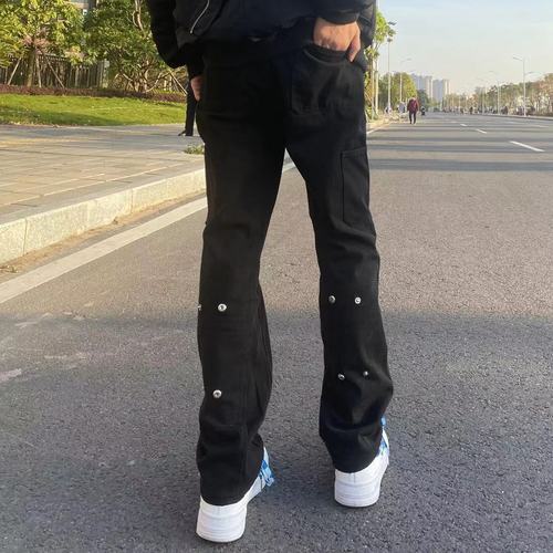 Urban street style, cool and edgy, niche denim jeans for men with an Instagram cool brand, loose and slimming, slightly tapered straight-leg pants.