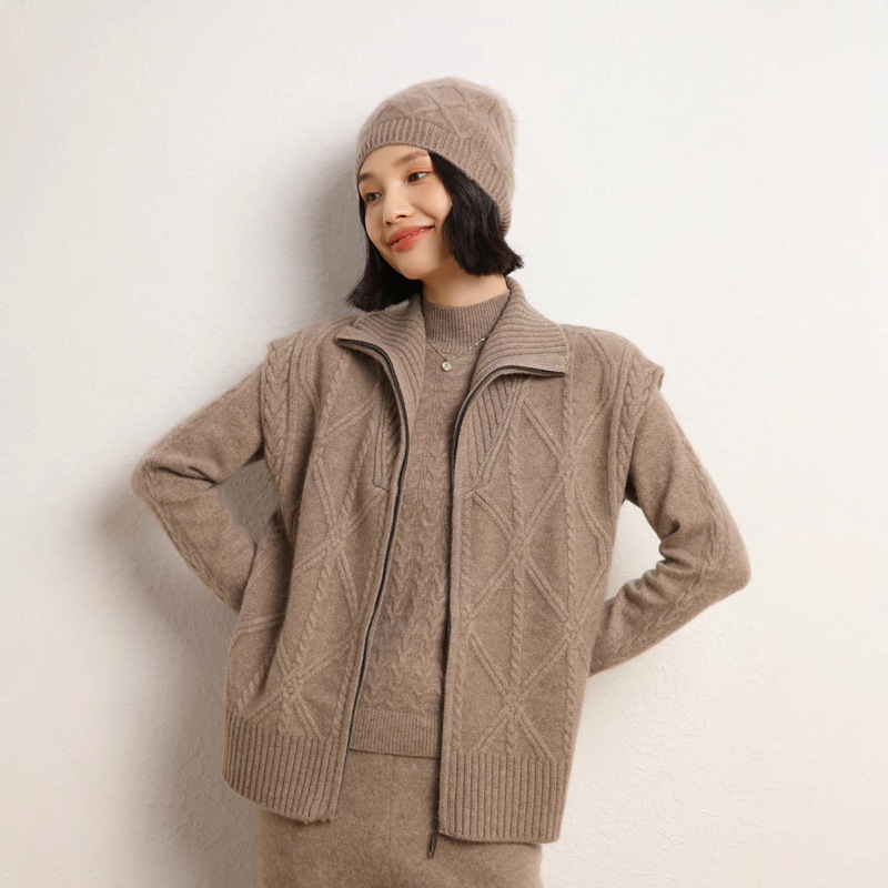 2024 Autumn and Winter New Mountain Cashmere Sweater Women's Vest High Collar Five-pin Zipper Cardigan Loose Slimming Thick Stacked Wear 2024 Autumn and Winter New Mountain Cashmere Sweater Women's Vest High Collar Five-pin Zipper Cardigan Loose Slimming Thick Stacked Wear