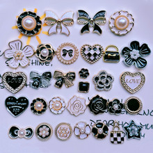 �ڰ�ϵС���Lϵ�к����Y�I�Y���Ļ�������l�Aץ�A����Ь���NƬ