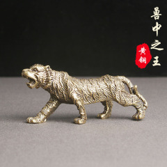 復古黃銅老虎桌面擺件十二生肖虎書房鎮紙文玩茶寵擺飾老銅器批發