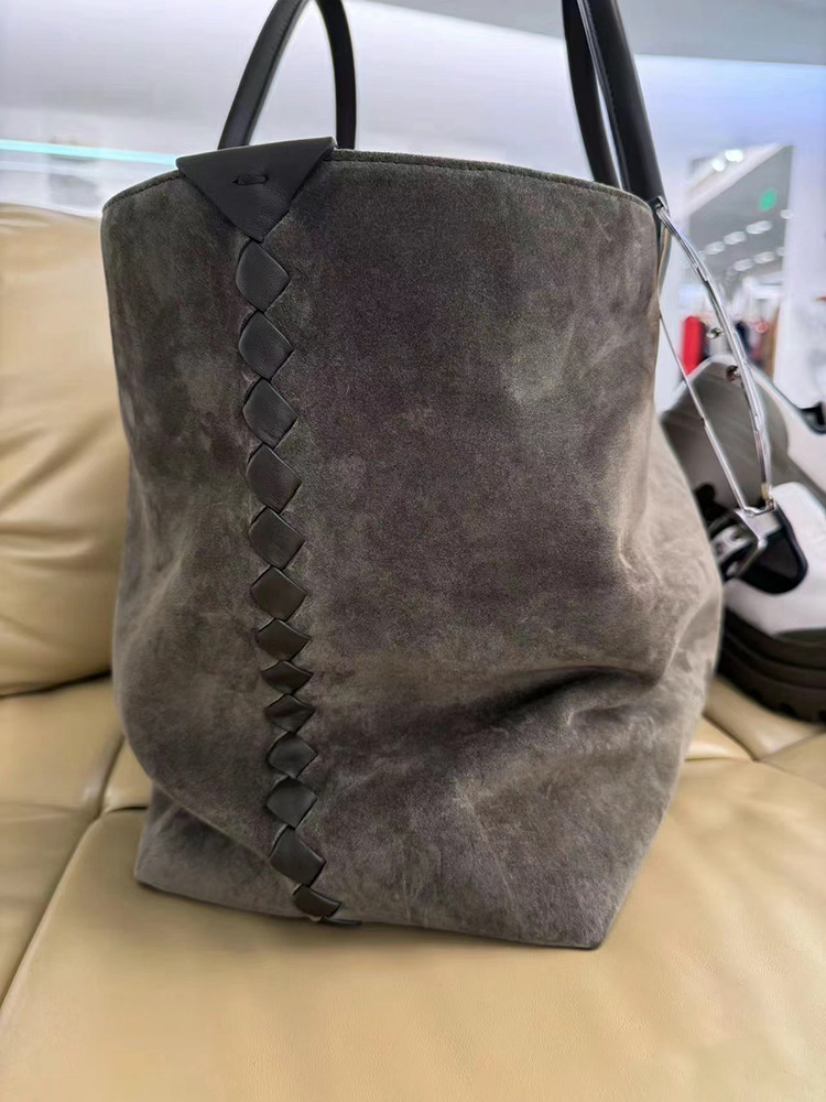 Nouveaux sacs pour hommes et femmes au design de niche, tempérament à la mode, sac fourre-tout simple et polyvalent, sac simple de grande capacité_voghion.com
