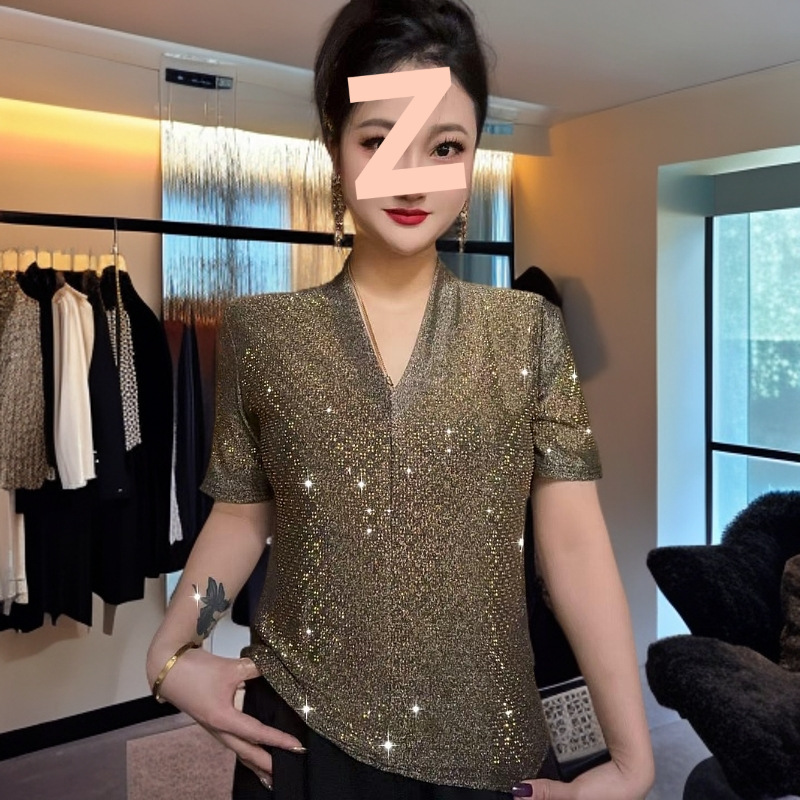 European Station Summer 2025 New Heavy-Duty Base Shirt with Shiny Silk Top for Women, Sparkling Sequin, Stylish and Versatile