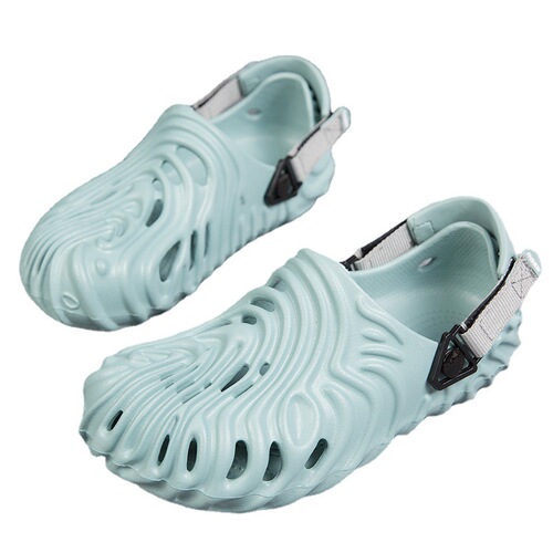  new summer casual men's shit-stepping Baotou eva beach sandals and slippers men's summer hole-in-the-wall shoes wholesale