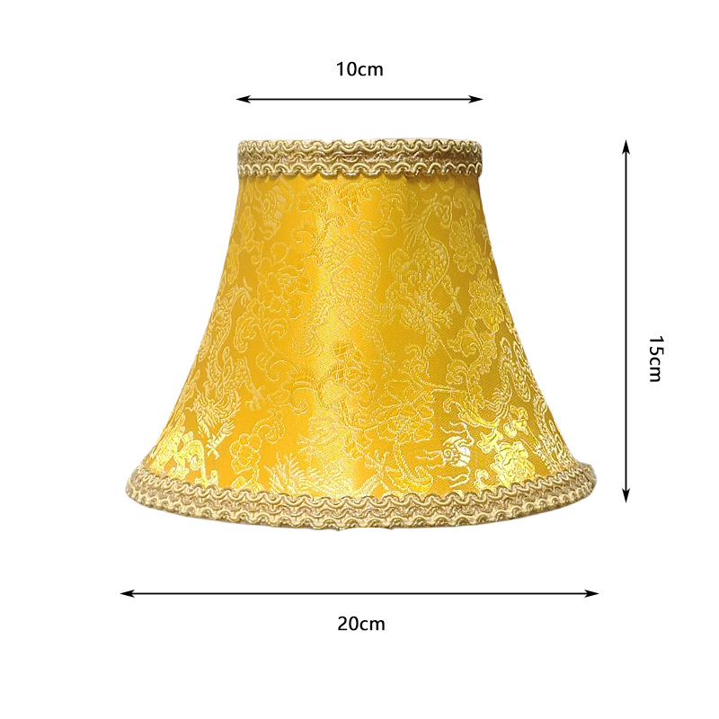 Lámpara de mesa de cobre con pantalla de satén de seda transfronteriza, color verde manzana claro, moderna, hecha a mano, con borlas, para iluminación de dormitorio y uso doméstico.