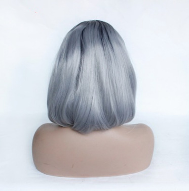Cabello corto gris Bob cabello de alta temperatura pelucas de seda europea y americana frente encaje pelucas de fibra química LW0283