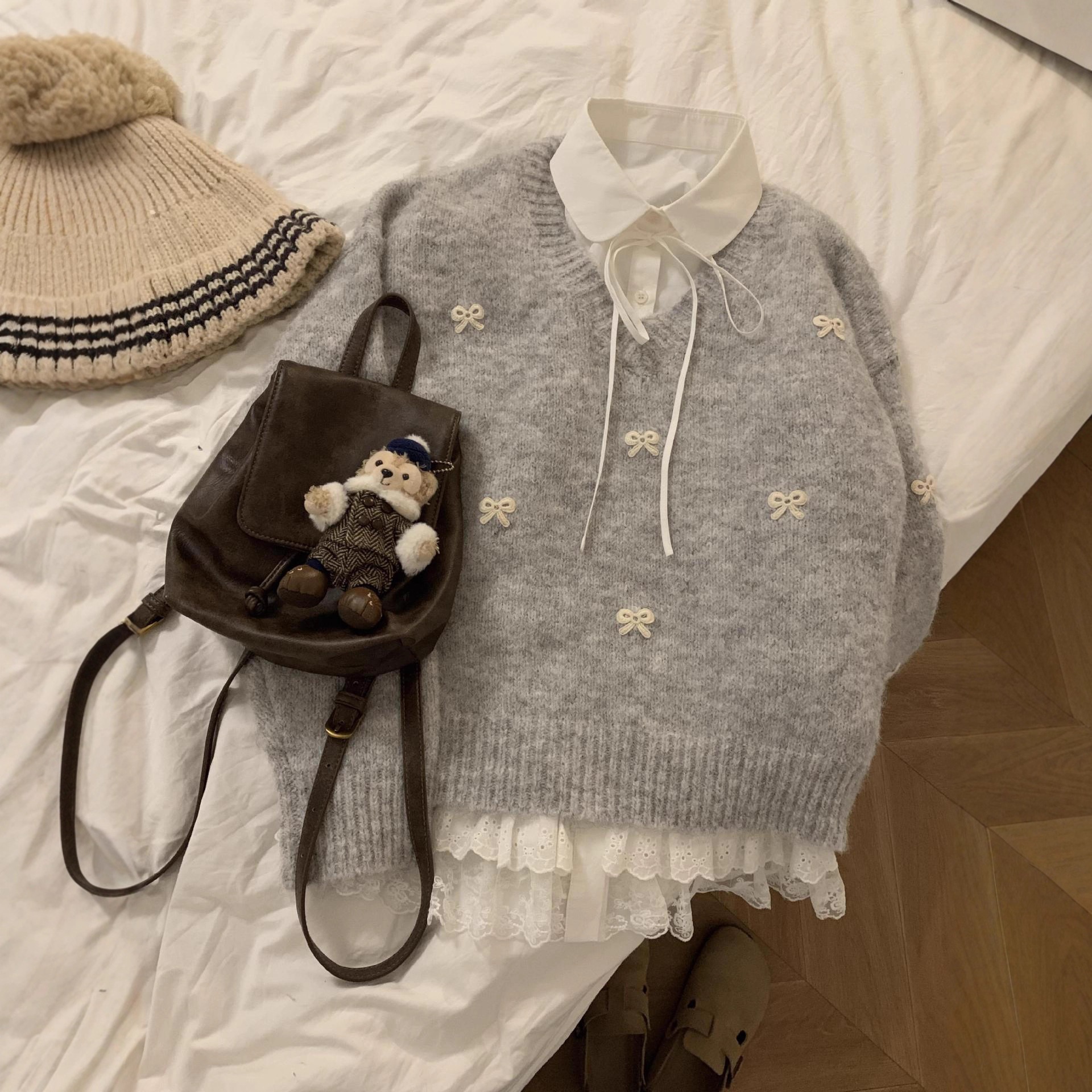 Autumn colored Japanese cute knitted winter sweater with bow