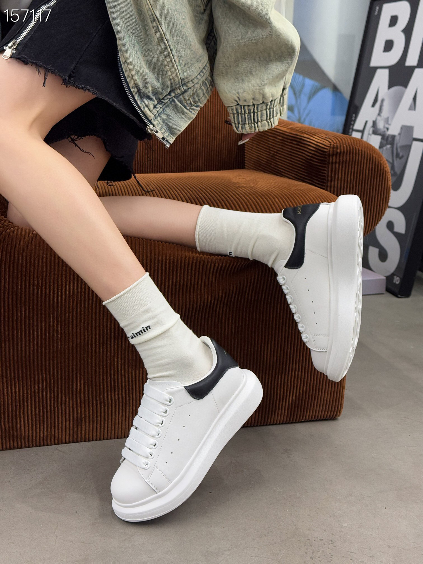 Giày sneaker nữ da đế dày tăng chiều cao mùa thu đông 2024 — Trắng/đen chi tiết 2