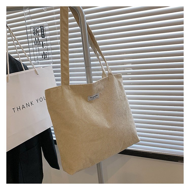 251g Weight Pu Leather Lining Material Zipper Closure Type Single Shoulder Strap Strap Type Women's Large Corduroy Solid Color Streetwear Square Zipper Shoulder Bag