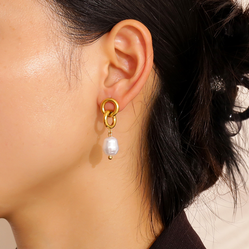 Orecchini a cerchio doppi con perle gioielli eleganti donna_voghion.com