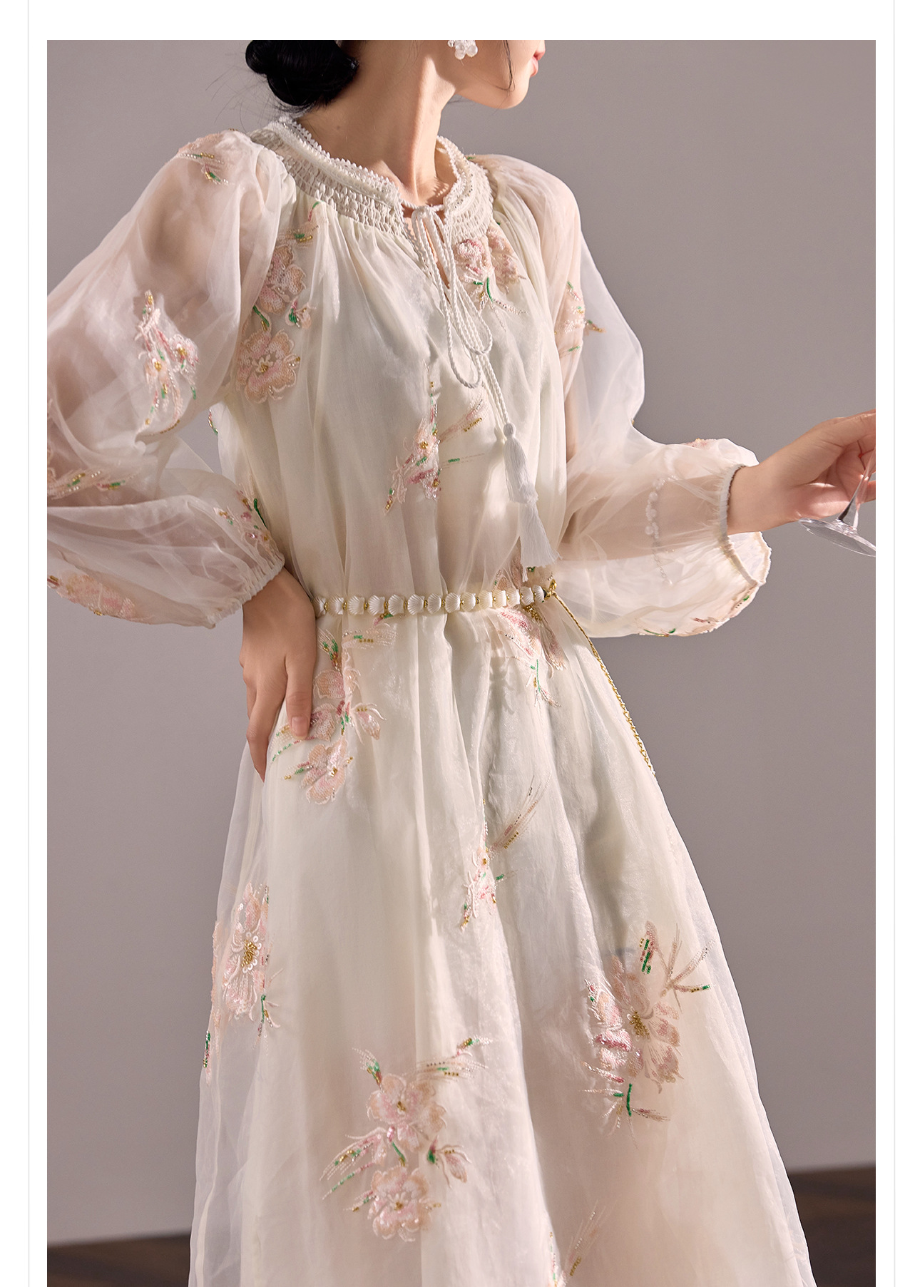 Đầm maxi nữ dài tay in họa tiết phong cách dân tộc, vạt xòe rộng N4039 — quả mơ chi tiết 11