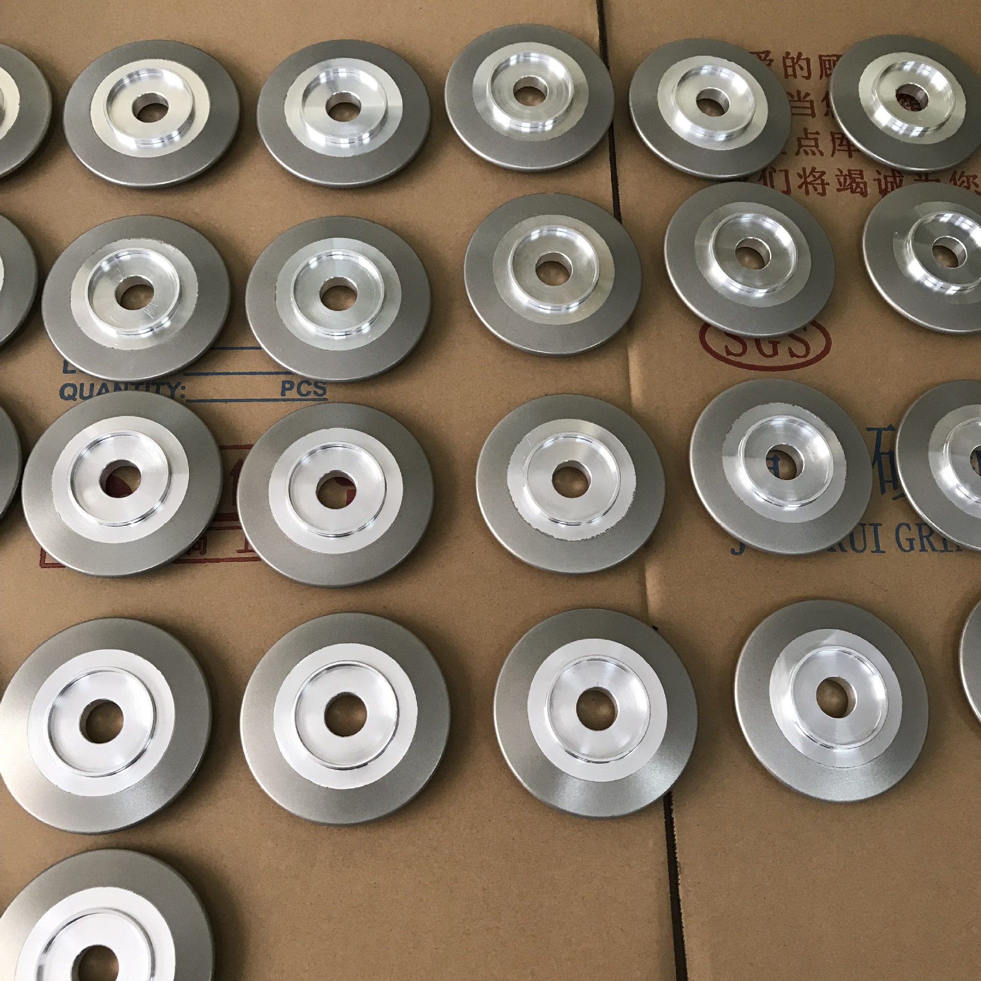 金刚砂铝合金磨钨钢刀片砂轮，6061铝表面喷砂细粒度磨砂粒均匀