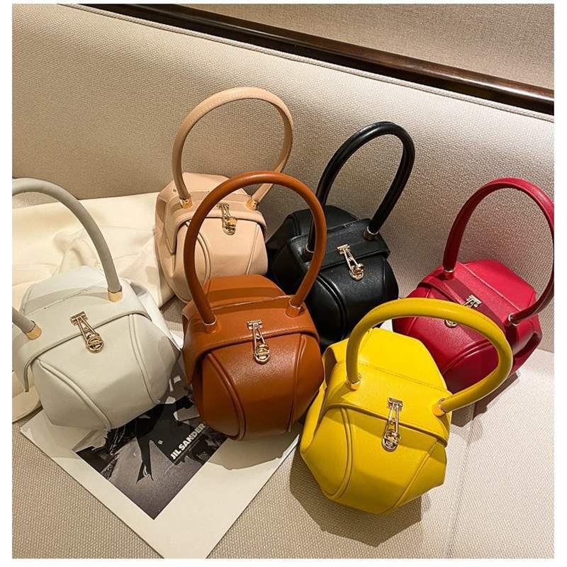 New Women's Handbags 2021 New European and American Retro Personality Handbags Trendy Fashion Lantern Bags Popular on Instagram New Women's Handbags 2021 New European and American Retro Personality Handbags Trendy Fashion Lantern Bags Popular on Instagram