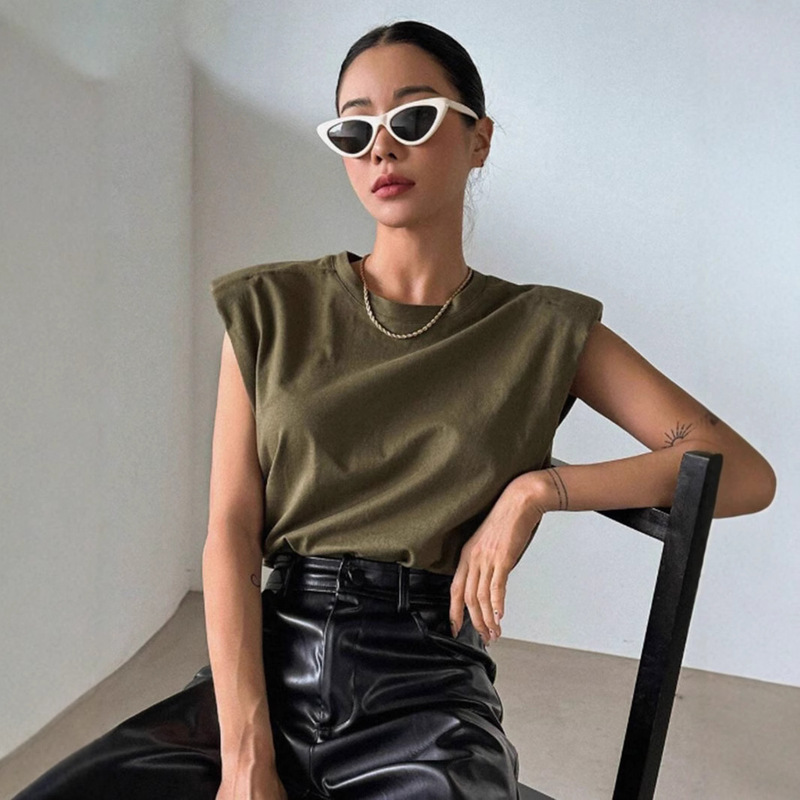 American Retro Comfortable Slimming Top 2026 Spring New Design Niche Style Sleeveless Shoulder Pad T-Shirt for Women