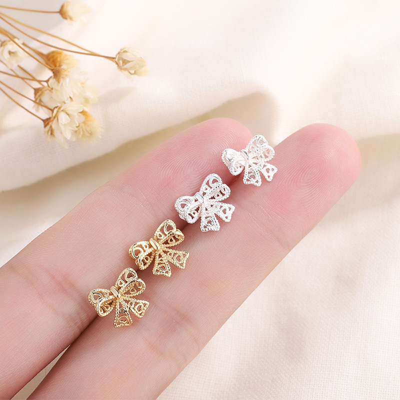 Simple Style Bow Knot Copper Plating Ear Studs 1 Pair display picture 4