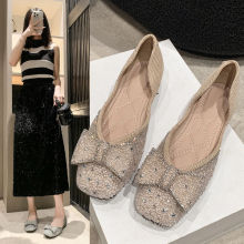 单鞋女2025新款网红春秋晚晚温柔仙女水钻方头浅口平底豆豆鞋百搭