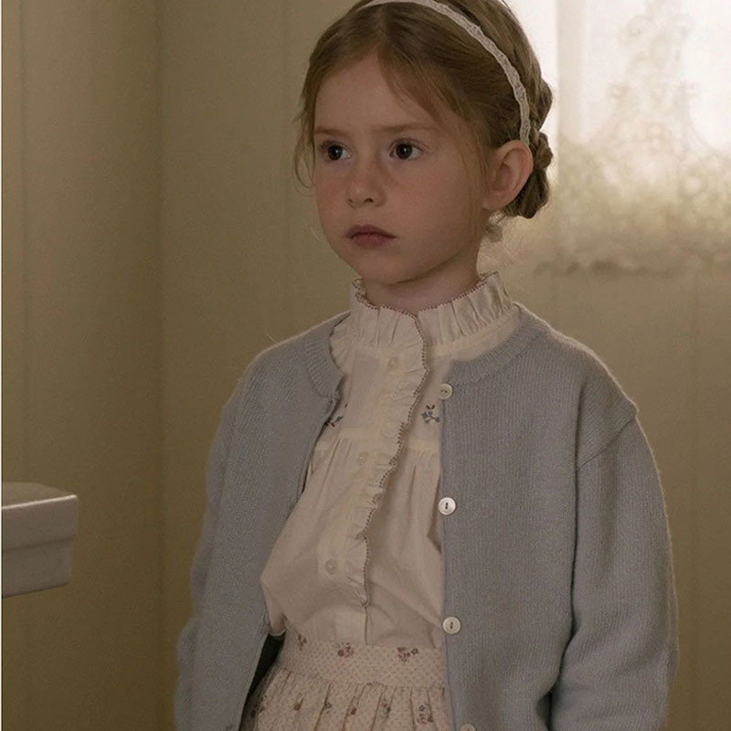 Spot camisa de niña 2024 otoño francés exquisito bordado camisa de manga larga estilo occidental cuello de hongo camisa de bebé algodón