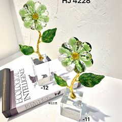 現代の金属の葉の花の水晶の台のデスクトップの装飾の置物の軽い豪華な風の水晶の花の柔らかい装飾