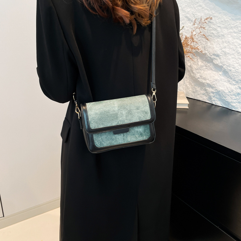 Bolso mujer 2024 nuevo bolso femenino bolso de mensajero bolso de axila bolso de sentido de alta gama bolso cuadrado pequeño bolso femenino de temperamento