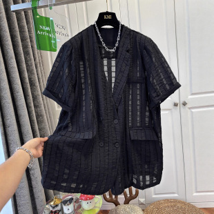 Plus-Size 150kg European Black V-Neck Plaid Padded Shoulder Blazer Chiffon Blouse for Women, Lightweight and Loose Top
