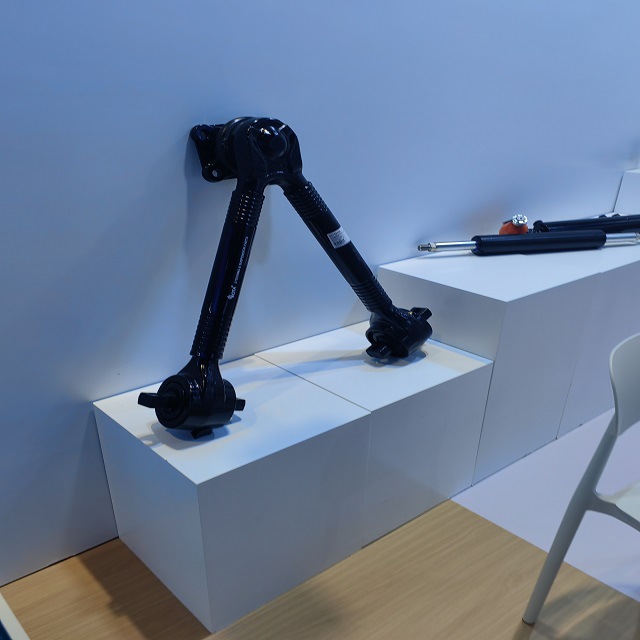 适用于沃尔沃推力杆-奔驰卡车推力杆-曼卡车推力杆