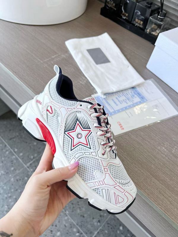 24 新しいカップルモデルカラーマッチング軽量多用途女性のセンス C D スポーツとレジャーインナー高さのパパシューズ男性用|undefined