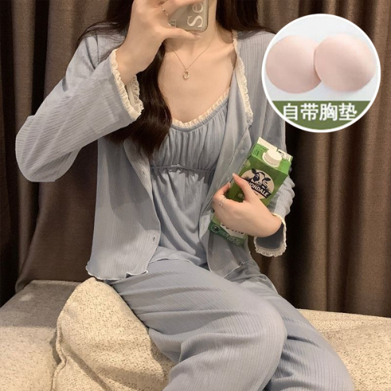 가슴 패드가 포함된 블루 3종 세트