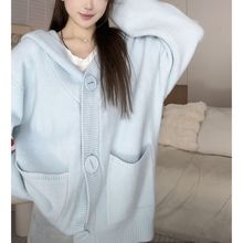 大扣子连帽女毛衣外套秋冬季新款韩系复古加厚慵懒风针织开衫上衣