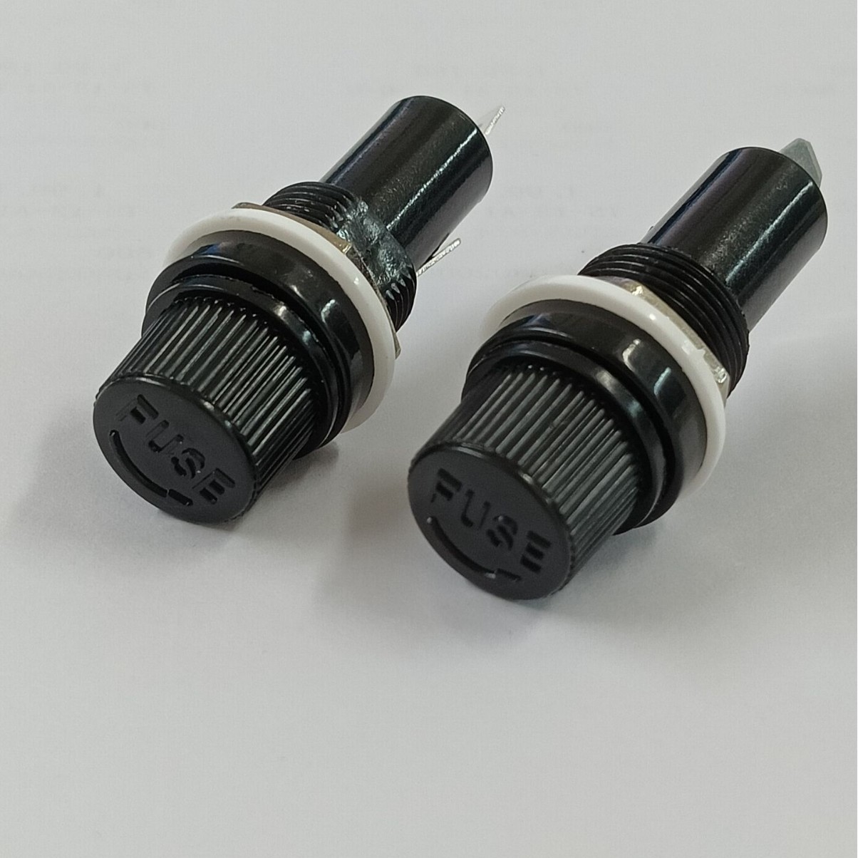 厂家批发保险丝座/可配保险丝/电源控制开关/插座/安防设备专用