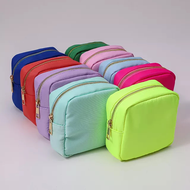 All Seasons Season Women'S Gender Classic Style Style Pillow Shape Shape Large Size Women's Large All Seasons Nylon Canvas Solid Color Classic Style Embroidery Pillow Shape Zipper Cosmetic Bag